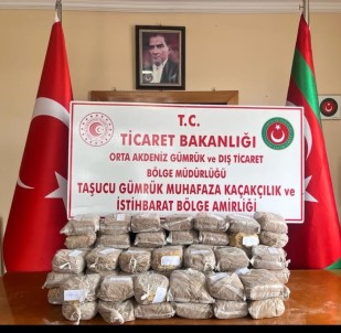 Gümrük Muhafaza Ekipleri Mersin'de 35 Kilogram Esrar Ele Geçirdi