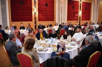 Vali Sildak Edremit'te Iftar Programina Katildi