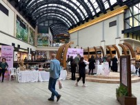 Depremzede Kadinlar Için 'Umutlar Paylastikça Çogalir' Sergisi Açildi