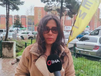 Kedileri Posete Koyup Arabasiyla Siteden Atti