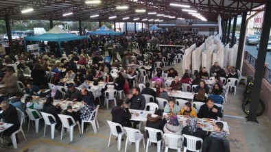 Nazilli'de 5 Bin Kisi Ayni Sofrada Bulustu