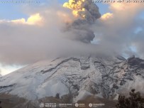 Popocatepetl Yanardagi'nda 24 Saatte 12 Patlama