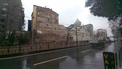 Tramvay Seferleri Kabatas-Bagcilar Arasinda Yeniden Yapilmaya Baslandi