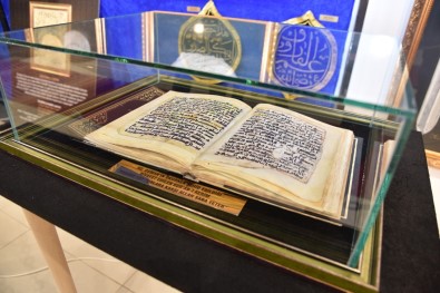 Kartepe'de Kutsal Emanetler Sergisi Açildi