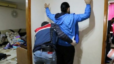 Mersin'de DEAŞ operasyonu: 4 gözaltı