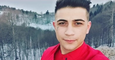 Öldürmek Için Balkona Tirmandi, Durusmada 'Pismanim' Dedi