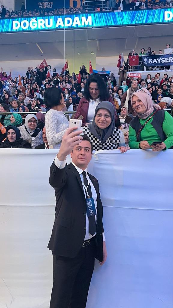 Şehit ailelerinden, küfürbaz Lütfü Türkkan’ın aday gösterilmesine sert tepki: 'Bırakın Meclis'i Türkiye'de bile yeri yok'