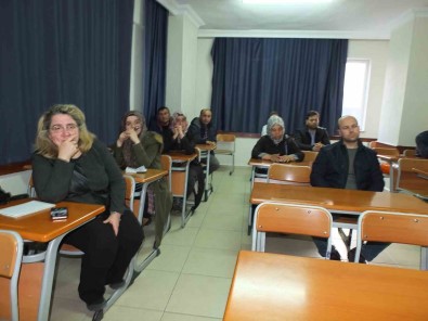 Burhaniye'de Aricilik Kursu Basladi