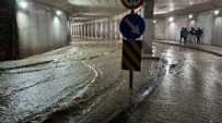  ELAZIĞ - Dört ilde sağanak yağış sele neden oldu: Ev ve iş yerlerini su bastı