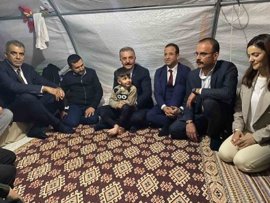 MHP'den Hatay'da 'Bereket Sofrasinda Gönül Birligi' Iftari