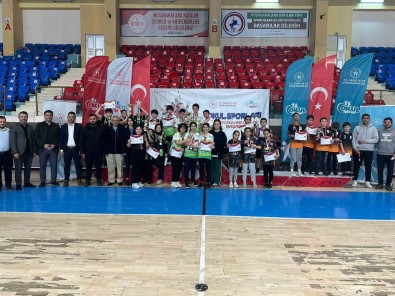 Dereceye Girmek Için Yaristilar