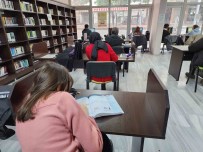 Gölcük Belediyesi Kütüphaneleri Gençlerin Ugrak Noktasi Oldu Haberi