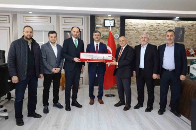 Verenel Dernegi'nden Baskan Öztürk'e Ziyaret