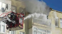 Aksaray'da 5 Katli Apartmanda Korkutan Yangin