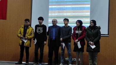 Hisarcik'ta 'Sampiyonlar Ligi' Projesinde Derece Yapan Ögrenciler Ödüllendirildi