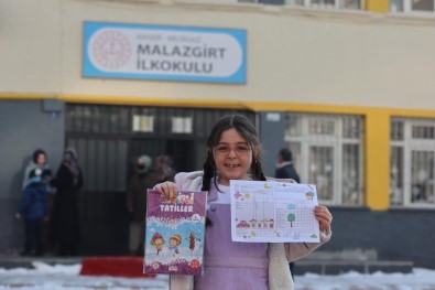 Kayseri'de 341 Bin 251 Ögrenci Ara Tatile Giriyor