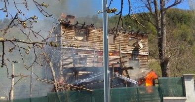 Yer Kastamonu: Ahşap evde yangında 1 ölü, 1 yaralı