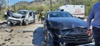  DÜRDANE GERGİN - Amasya’da trafik kazası: 2’si çocuk 7 yaralı