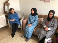 AK Partili Milletvekili Adaylari Kapi Kapi Dolasmaya Devam Ediyor