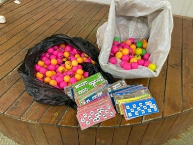 İzmir'de kumar baskını: 693 bin 405 TL ceza kesildi!