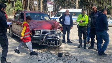 Osmaniye'de  Trafik Kazasi Açiklamasi 2 Yarali
