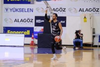 Sampiyonluga Adim Adim Yaklasiyor