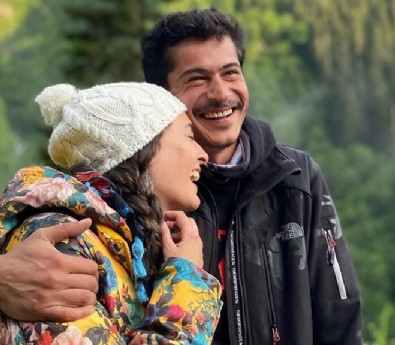 Ünlü çift dünya evine giriyor