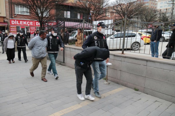 Eskişehir'de 5,5 kilo bonzai ele geçirildi