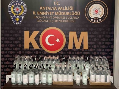 Antalya'da Sahte Içki Operasyonunda 5 Sahsa Islem Yapildi