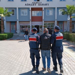 Jandarma 5 Aranan Sahsi Yakaladi