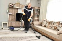 65 Yas Ve Üzeri Ile Engelli Vatandaslarin Evleri Bayrama Hazir Hale Getirildi