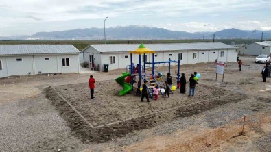 Malatya'da Bir Sanayi Kurulusu, Isçileri Için Konteyner Kent Kurdu