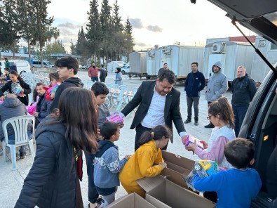 Osmaniye Milletvekili Aday Adayi Keles, Depremzedelerle Iftar Yapti
