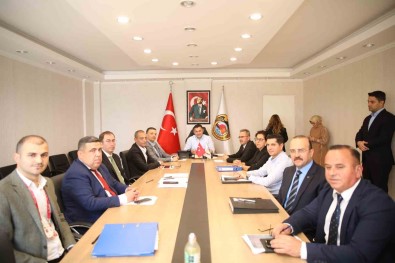 Baskan Yücel'den 5. Alanya Uluslarasi Çocuk Festivali'ne Davet