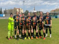 Kadinlar 1. Lig Açiklamasi Yukatel Kayseri Kadin FK Açiklamasi 2- Gaziantep Asyaspor Açiklamasi 0