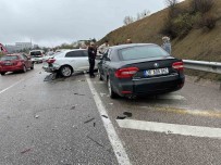 Samsun'da Zincirleme Trafik Kazasi Açiklamasi 4 Yarali