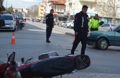 Tavsanli'da Trafik Kazasi Açiklamasi 1 Yarali