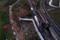 Yunanistan'daki Tren Kazasi Hakkinda 228 Sayfalik Rapor Yayinlandi