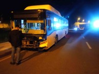 Diyarbakir'da Belediye Otobüsü Ile Otomobil Çarpisti Açiklamasi 5 Yarali