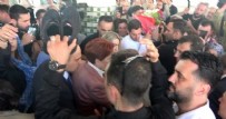 Kılıçdaroğlu'nun ardından şimdi de Akşener ve İmamoğlu! Türbeye ayakkabıyla girdiler