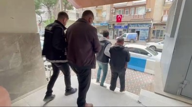 Kiraz'da 345 Kök Hint Keneviri Ele Geçirildi