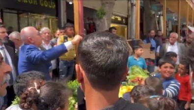 CHP'li Mahmut Tanal'a Şanlıurfa'da soğuk duş! Limon ve soğanlı provokasyona vatandaşlardan tepki