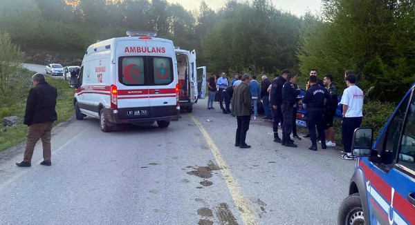 Bayramlaşmadan dönen aile kaza yaptı! 7 yaralı var