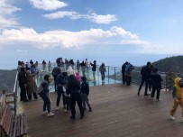 Cam Seyir Terasi'na Yogun Ilgi