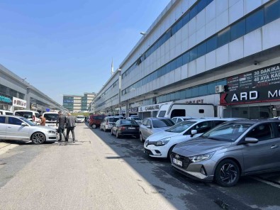 Ikinci El Otomobil Piyasasi Bayram Sonrasinda Sessizlige Büründü
