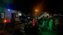  TEKİRDAĞ HABERLERİ - Tekirdağ'da tur minibüsü ile otomobil çarpıştı: 20 yaralı