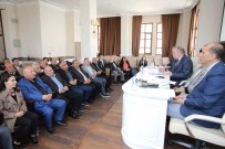 Baskan Demir'den Muhtarlara Açiklamasi 'Biz Sizin Için Variz'