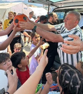 Depremzede Çocuklarin Gönüllerine Dokunuldu