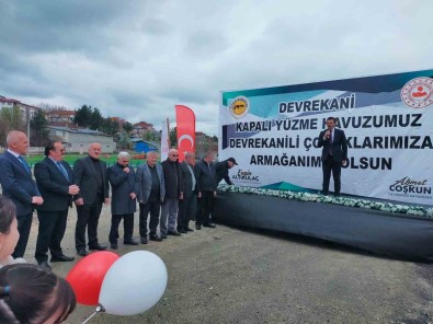 Devrekani'de Kapali Yüzme Havuzunun Temeli Dualarla Atildi