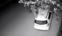 Isparta'da Otomobil Hirsizligi Güvenlik Kamerasina Yansidi Haberi